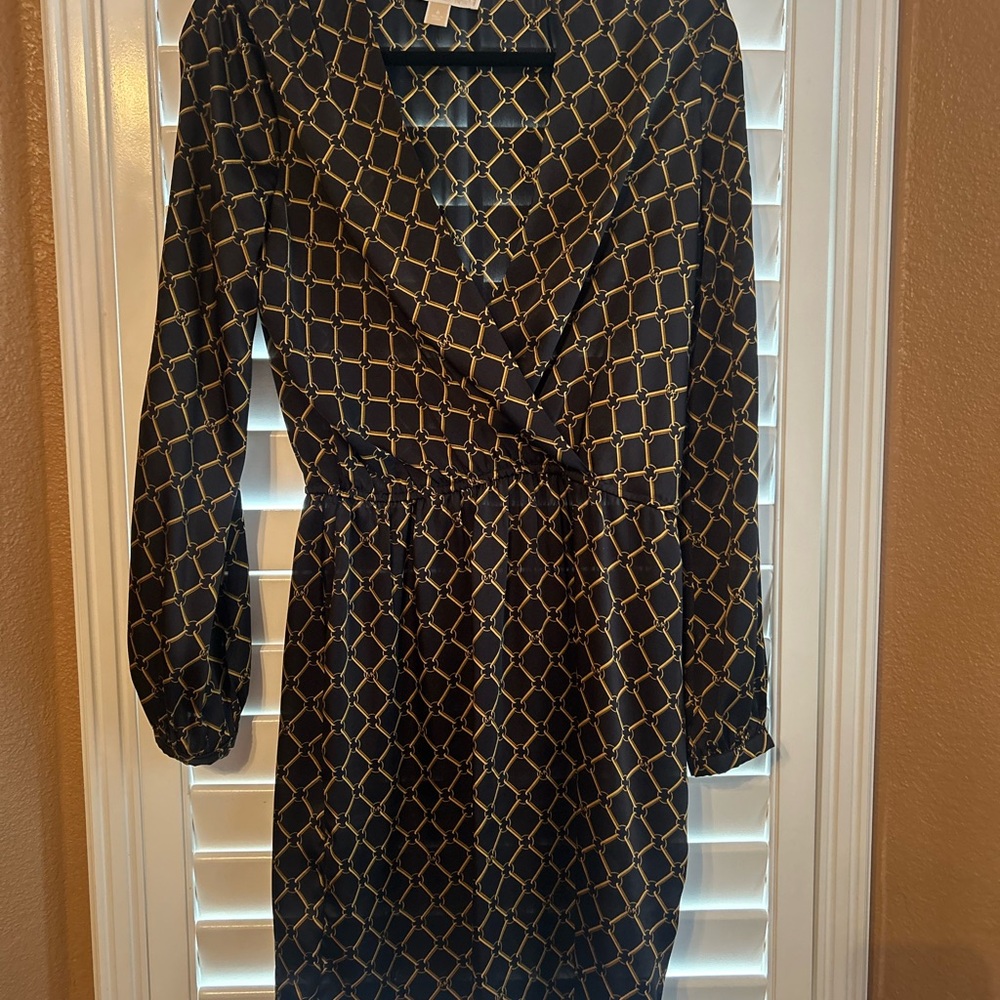 Chic Black and Gold Geometric Dress